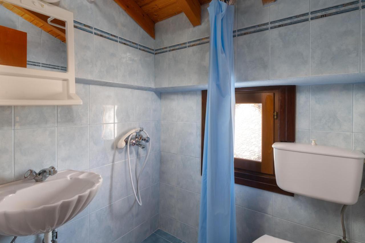Villa Little Karafillias Chalki House Exterior foto