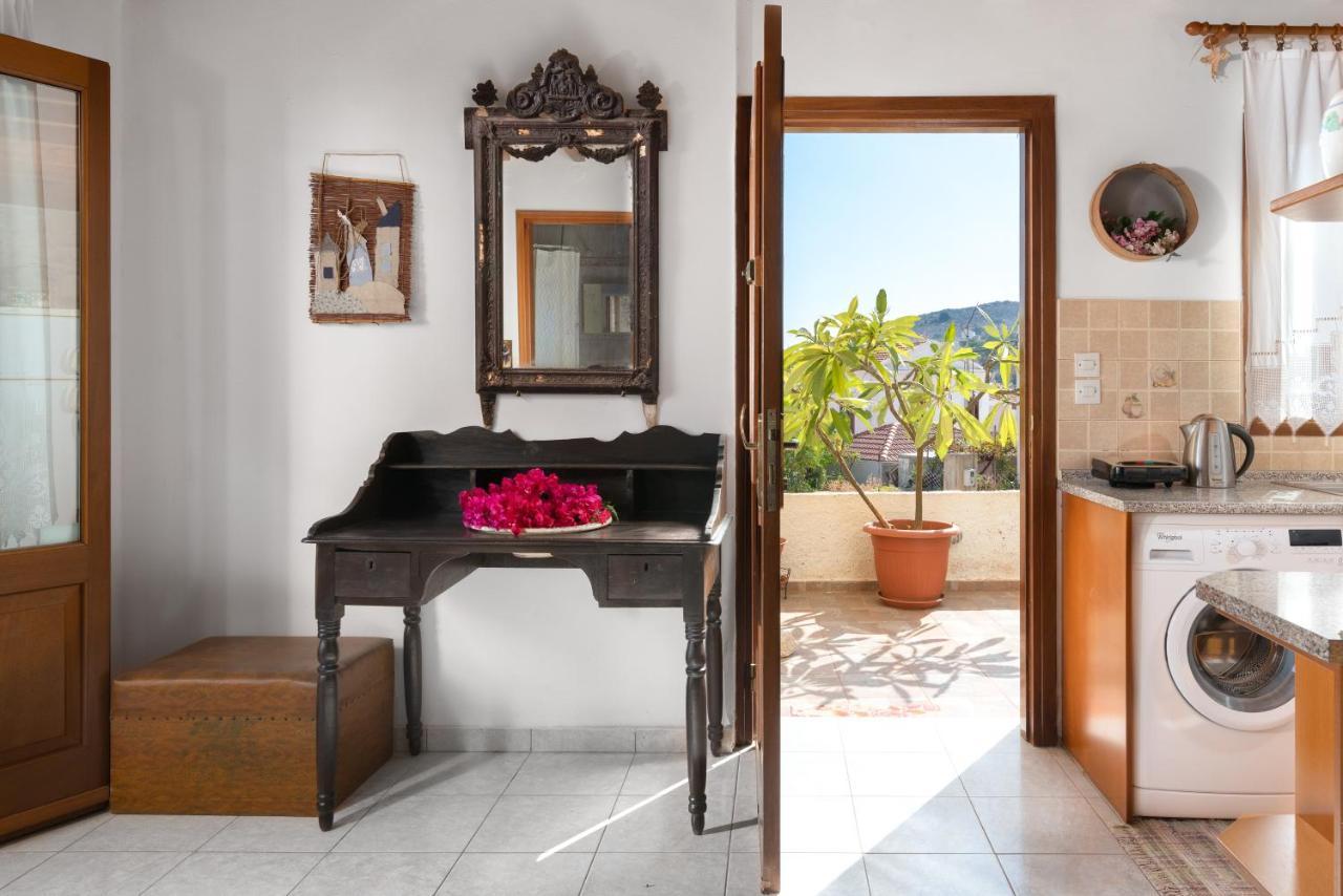 Villa Little Karafillias Chalki House Exterior foto