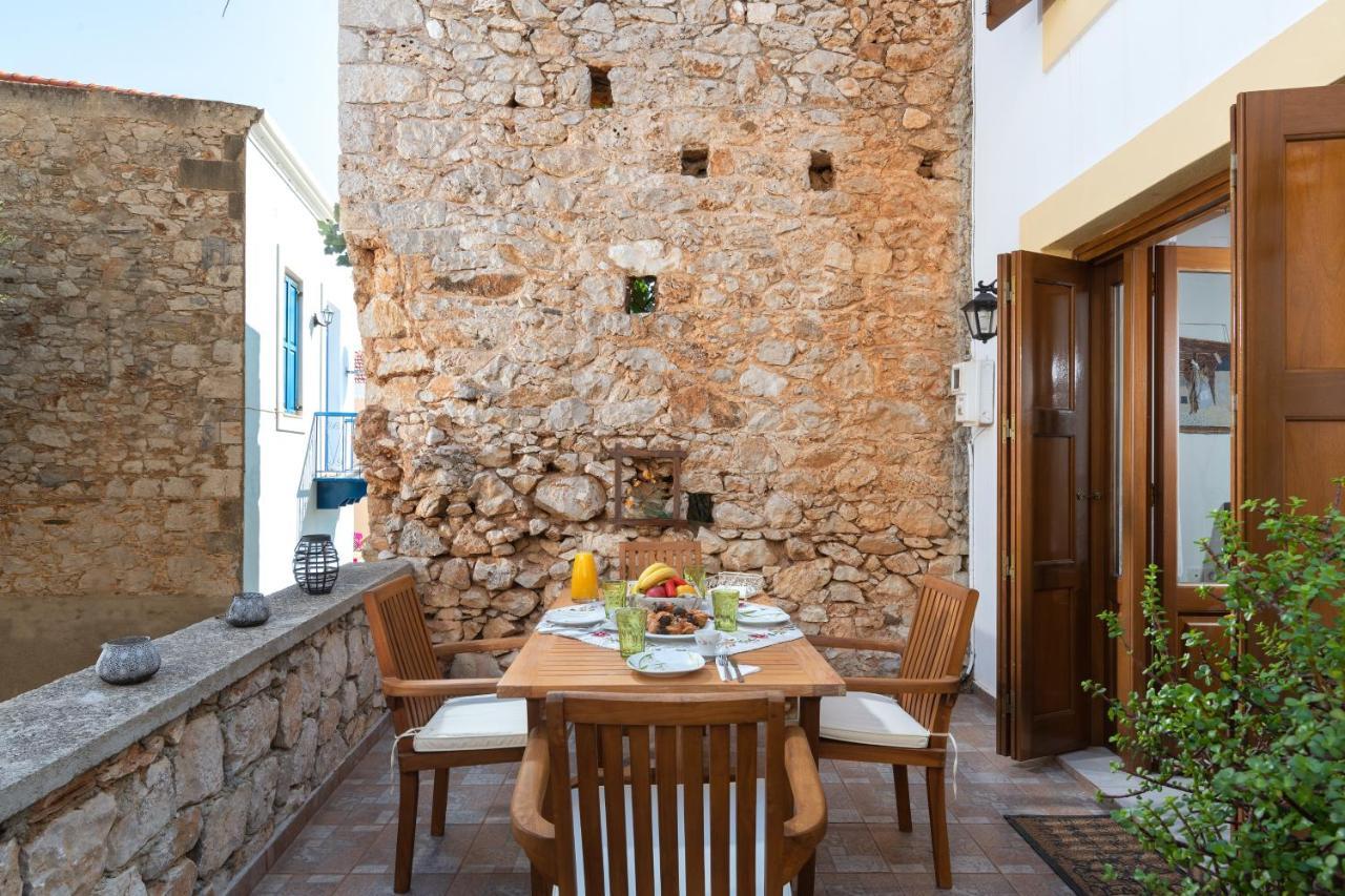 Villa Little Karafillias Chalki House Exterior foto